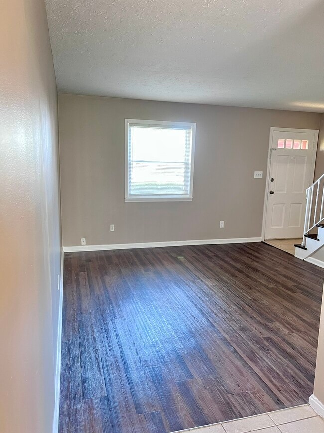 Photo - 309 N Marshall Ave Apartment