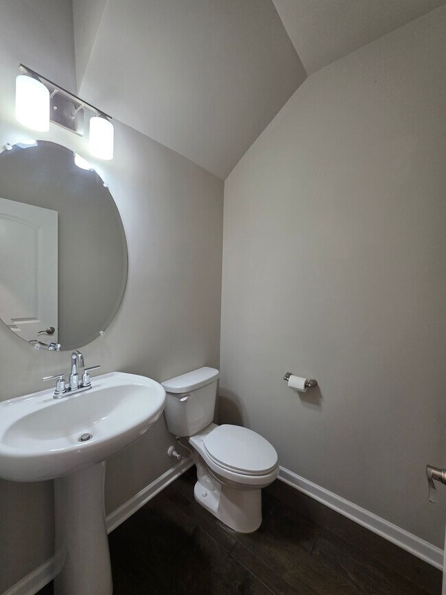 Foto del edificio - Move-In Ready Immaculate Townhome for Lease – Zoned for ALL Mt. Juliet Schools K–12