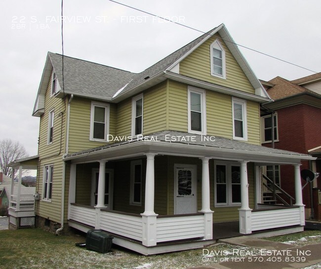Foto del edificio - Adorable 2 Bedroom, First Floor apartment