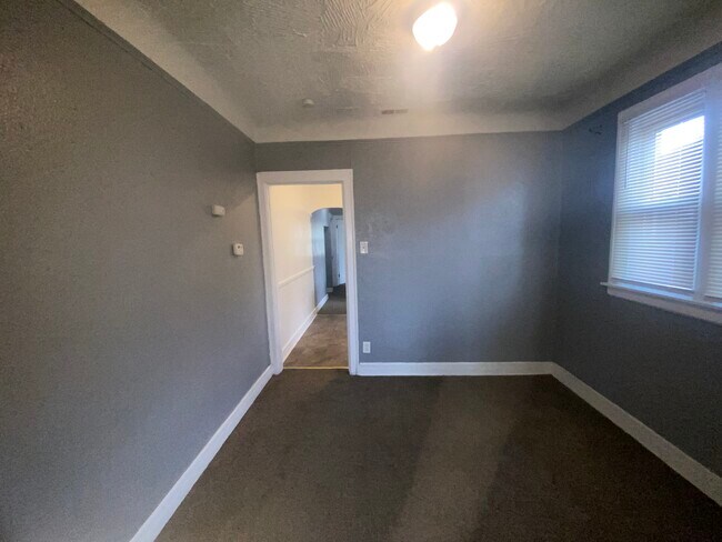 Foto del edificio - 3831 Waverly St