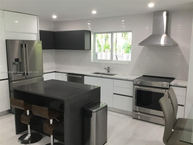 Foto del edificio - 1546 Van Buren St