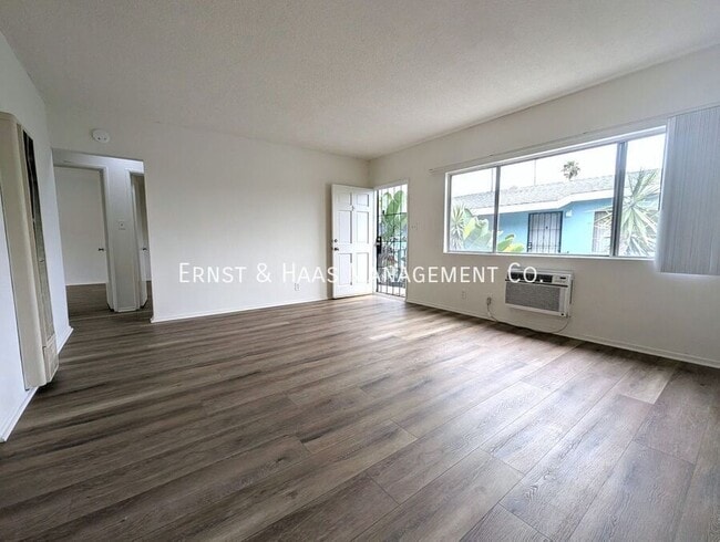 Photo - 1006 E 32nd St Apartment