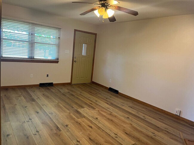 Foto del edificio - 5210 SW 19th Terrace