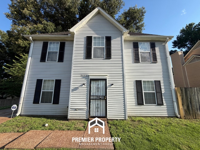 Beautiful 2-Story 3BR/2.5BA Bartlett Home | 1,632 Sq Ft, Vaulted Primary & Back Patio - Beautiful 2-Story 3BR/2.5BA Bartlett Home | 1,632 Sq Ft, Vaulted Primary & Back Patio