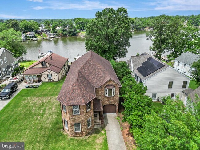 Foto del edificio - 212 Greenland Beach Rd