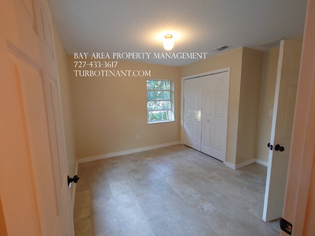 Foto del edificio - 917 Jensen Ave