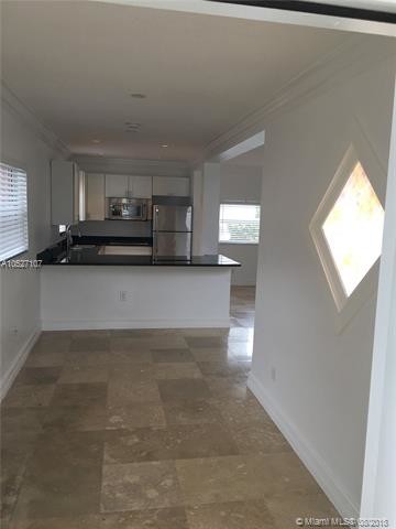 Foto del edificio - 905 SE 2nd Ct
