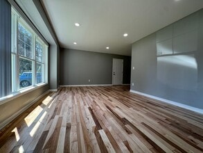 Building Photo - 6433 Georgia Ave N