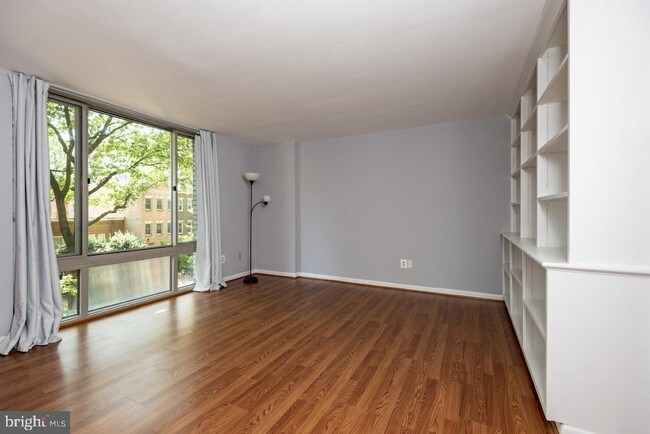 Foto del edificio - 950 25th St NW