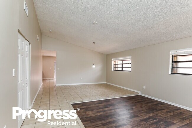 Building Photo - 2502 SW 138th Ave