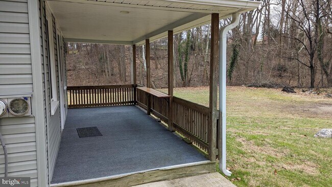 Foto del edificio - 320 W Woodland Ave