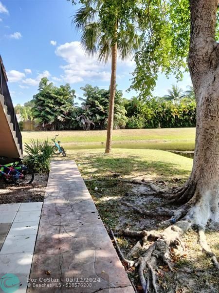 Building Photo - 10938 Royal Palm Blvd