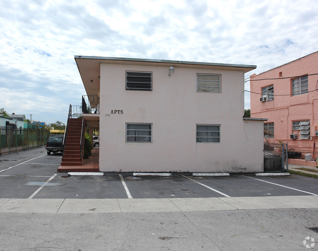 Foto del edificio - Allapattah Apartments