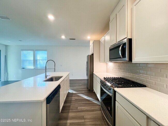 Building Photo - 216 Rambling Brk Trl