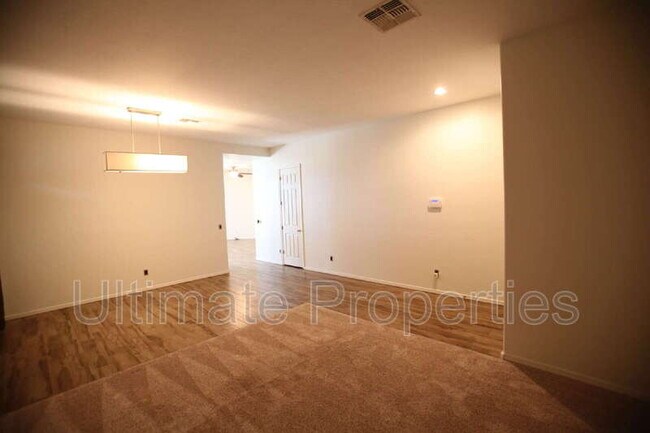 Building Photo - 26134 N Desert Mesa Dr