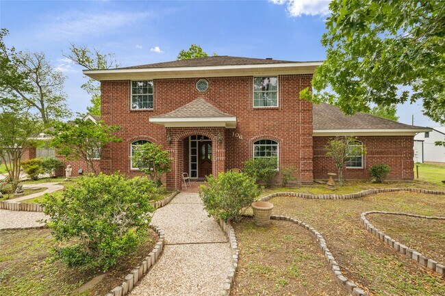 Foto del edificio - 106 River Oaks Dr