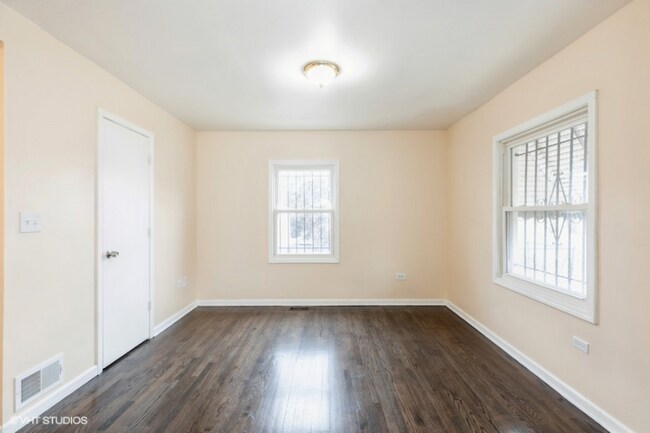 Building Photo - 12416 S Princeton Ave