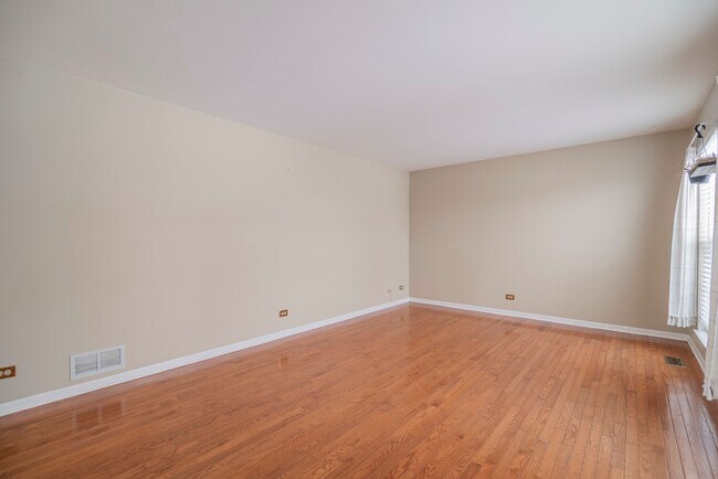 Foto del edificio - 164 Forestview Ct