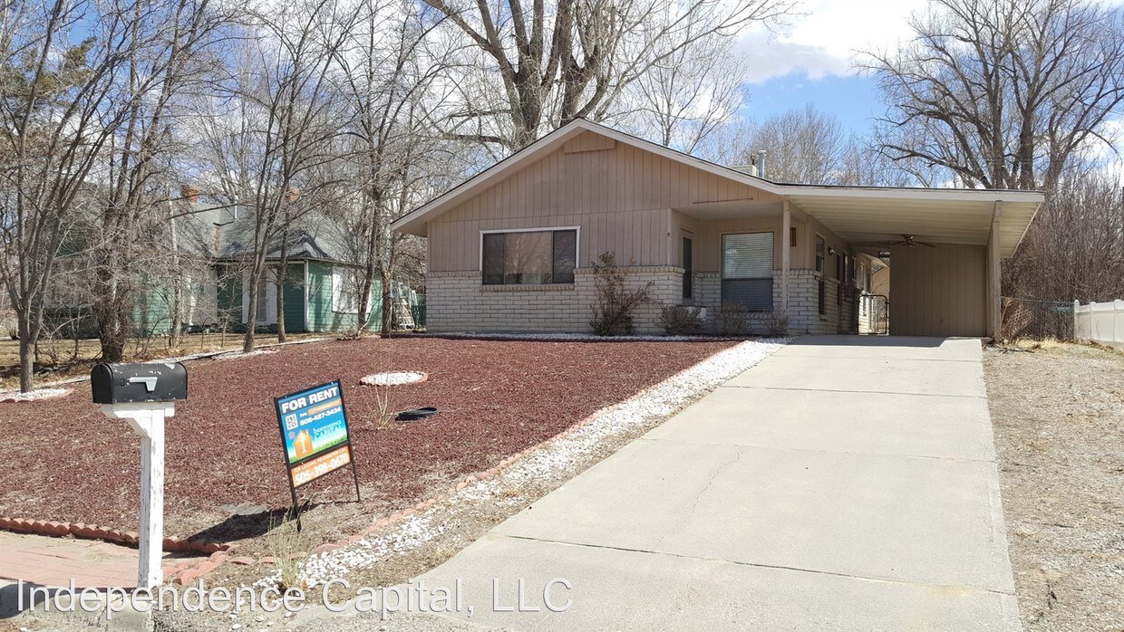 Primary Photo - 2 br, 2 bath House - 212 S Mesa Verde Ave.