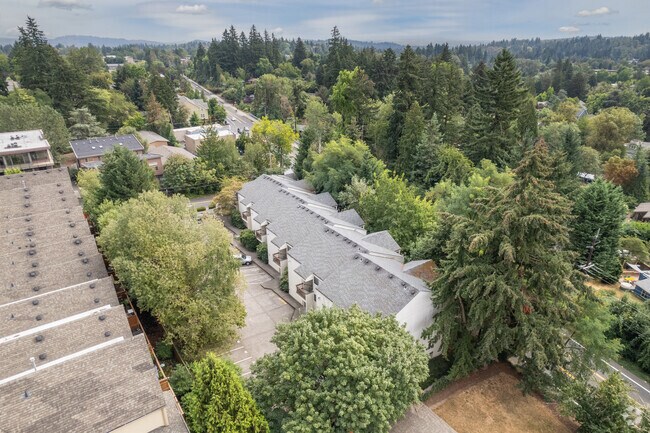 Foto aérea - 1 Bedroom in Multnomah Village