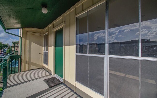Foto del edificio - 1516 Bay Area Blvd
