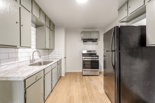 Foto del edificio - 1500 J J Flewellen Rd