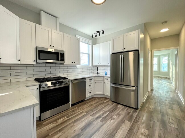 Foto del edificio - 2937 N Ashland Ave