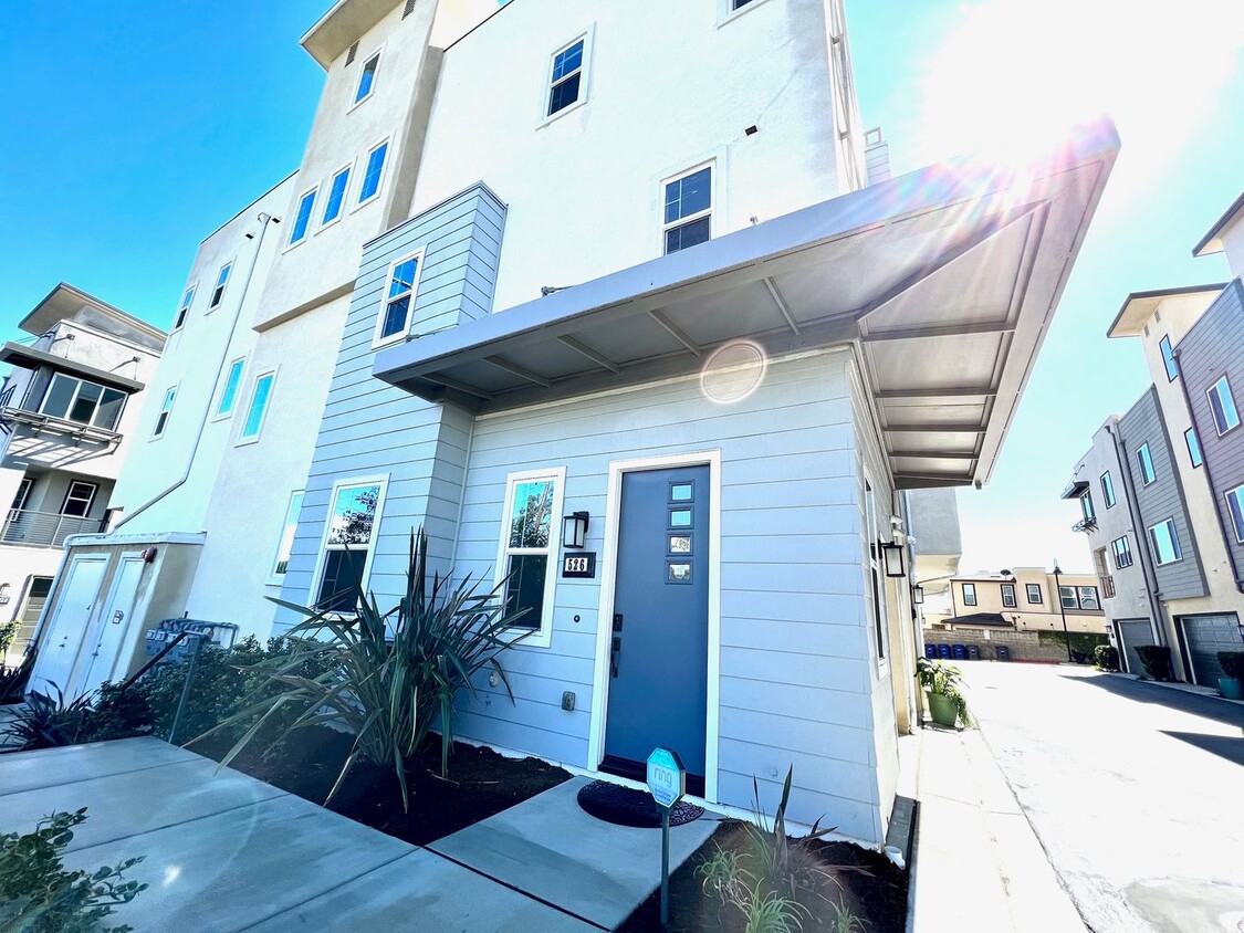 Gorgeous modern townhouse - Gorgeous modern townhouse