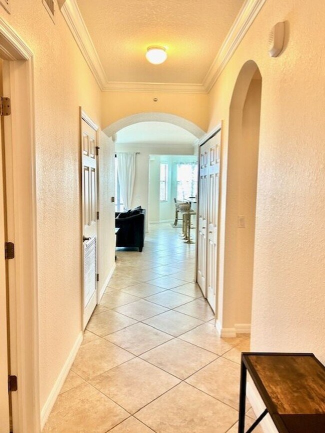 Building Photo - AVAILABLE APRIL  1!! - 2026 WINTER SEASON AND BEYOND! LAKEWOOD NATIONAL GOLF/TENNIS