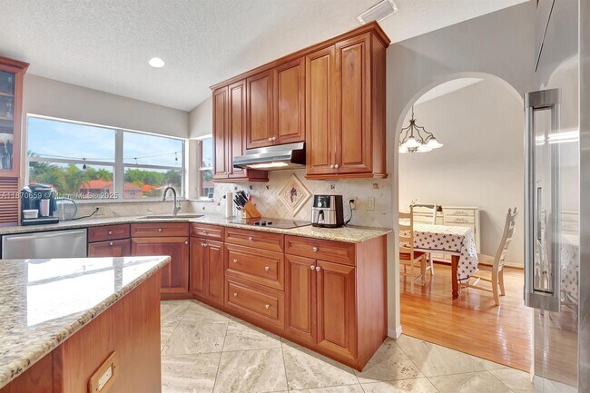 Foto del edificio - 19314 King Palm Ct