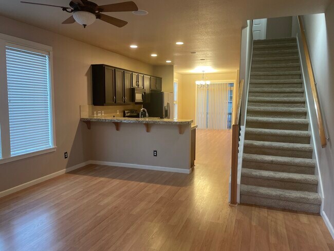Foto del edificio - 1408 NE Redspire Ln