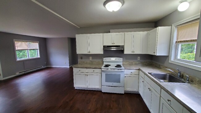 Building Photo - 23 Hydelor Ave