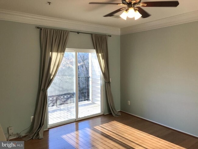 Foto del edificio - 1601 Spring Gate Dr.