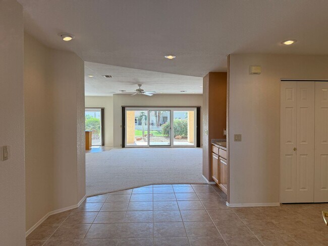 Foto del edificio - Pending - Long term