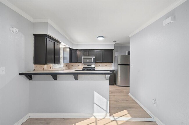 Foto del edificio - 2715 Cedar Dr