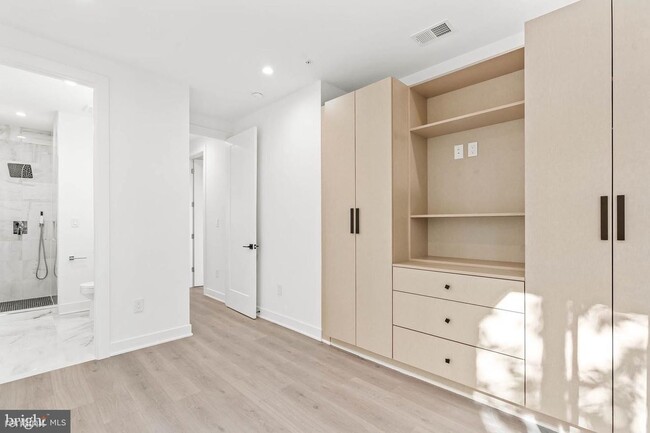 Foto del edificio - 2 br, 2 bath Condo - 212 Varnum Street Nor...