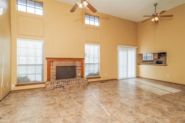 Building Photo - 3 br, 2 bath House - 7728 Doris Dr