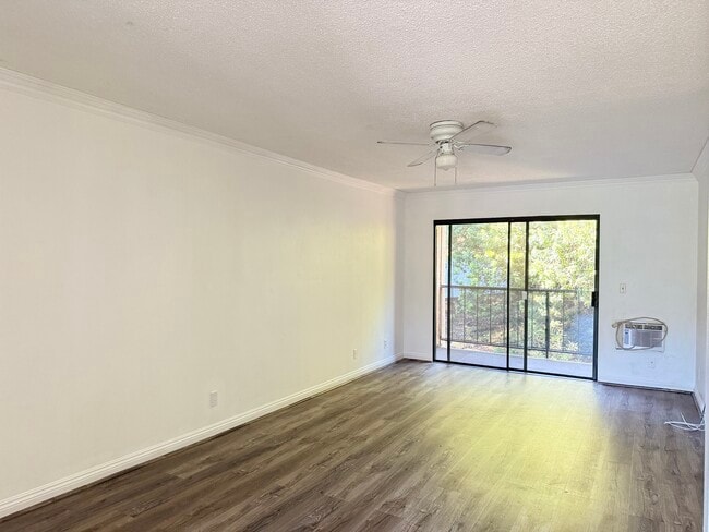 Building Photo - 243 S Avenue 50 Ave