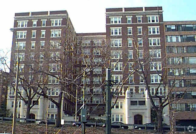 Building Photo - Warwick Condos