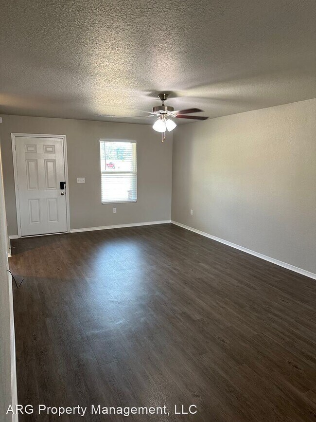 Foto del edificio - 4 br, 2 bath House - 112 Im Drive