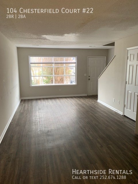 Building Photo - 2 Bed 1.5 Bath Townhouse in Shenandoah Vil...