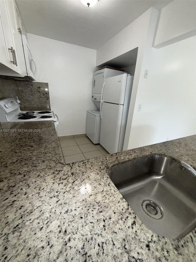 Foto del edificio - 15324 SW 72nd St