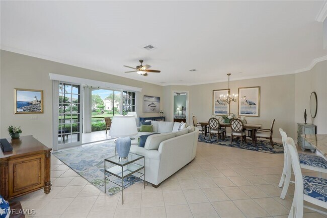 Foto del edificio - 5012 Maxwell Cir
