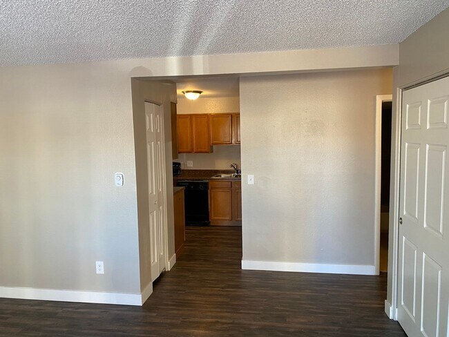 Foto del edificio - Remodeled 2 Bed 1 Bath Unit Near Children’s Hospital!
