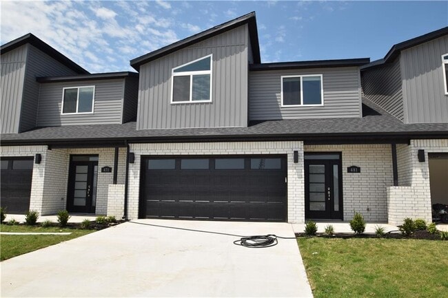 Building Photo - 481 Amethyst Rd