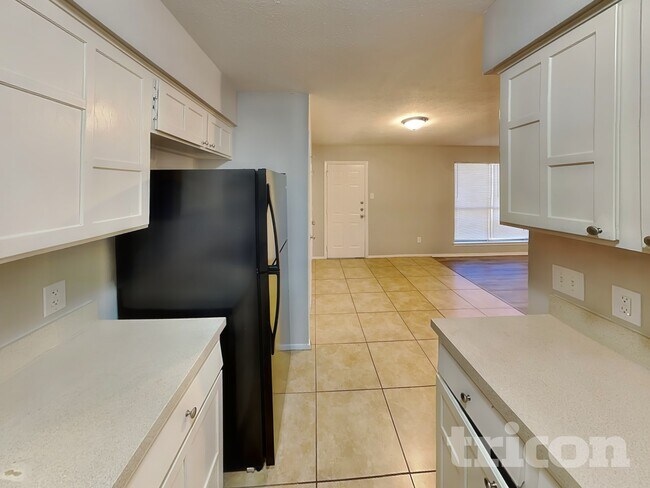 Foto del edificio - 1555 Willowbrook St