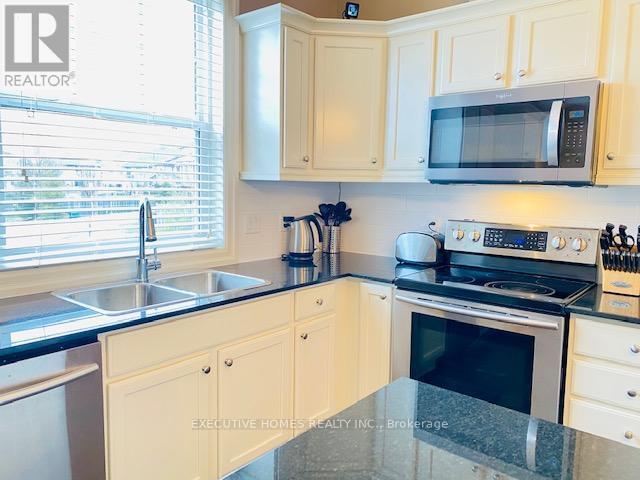 Building Photo - 1850 Beaverbrook Ave