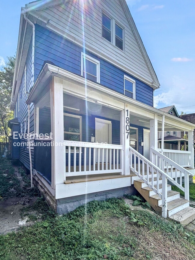 Building Photo - 1807 Denison Ave