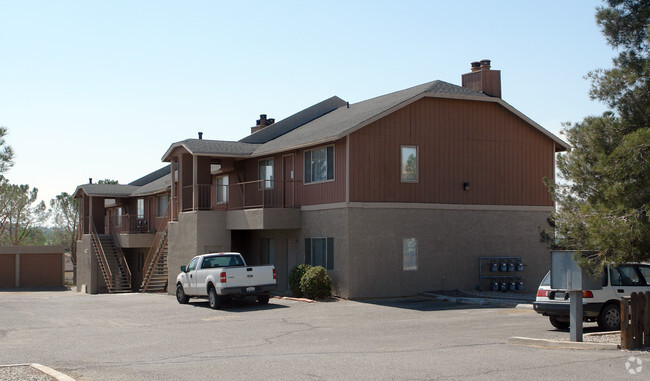 Building Photo - Desert Pines Apartments