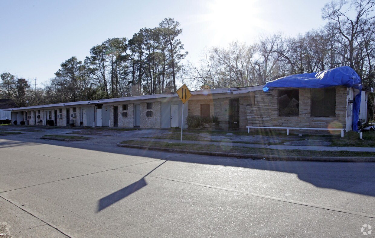 5519 Rosslyn Rd, Houston, TX 77091 Apartments in Houston, TX